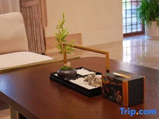Nanyang Zhongjing Academy Hotel