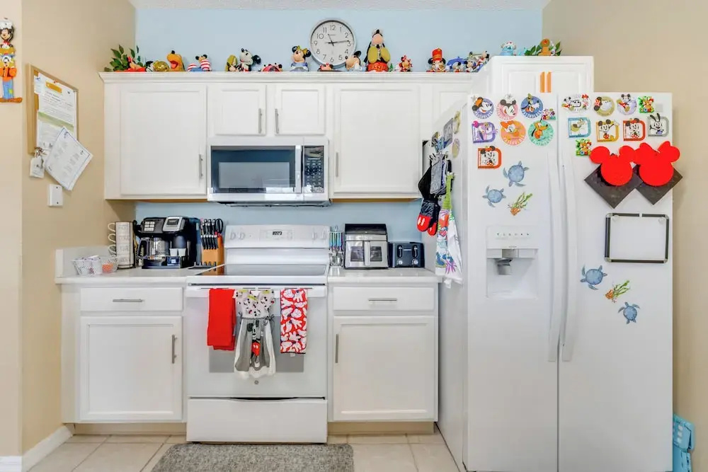 10 Mi to Disney Parks: Resort Retreat w/ Patio