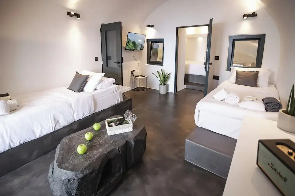 One of One Suites