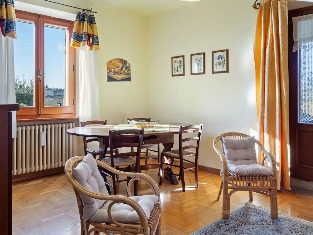 Pretty Holiday Home in Castiglione del Lago With Garden