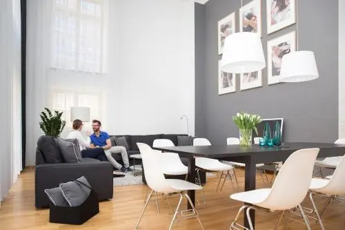 Studio 44 Apartments