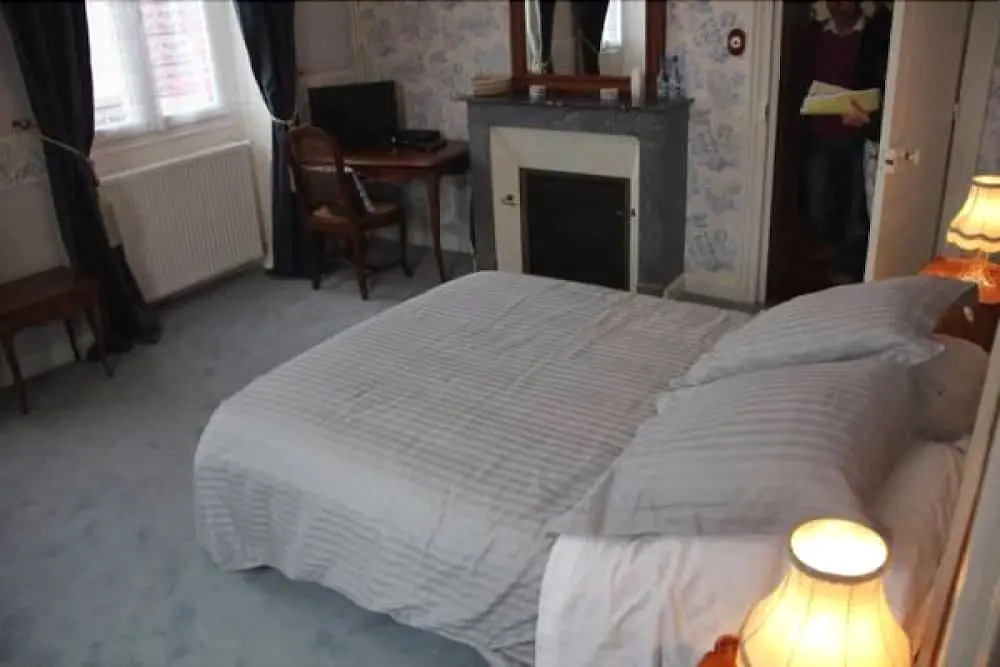 Chateau Lezat - Chambres dHotes-Chambre dhôtes