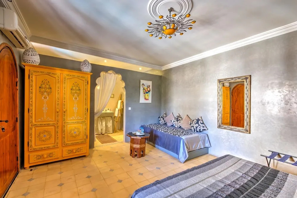 Riad Janoub