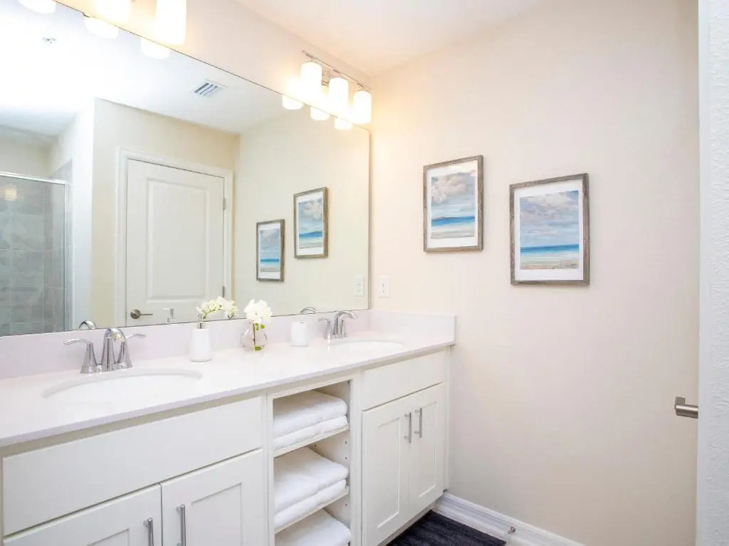 Marvelous 2 Bd Apt Close to Disney at Storey Lake 106