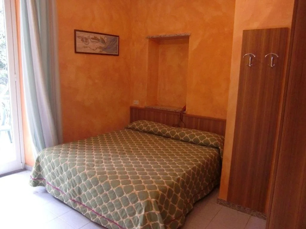 Endros Rooms