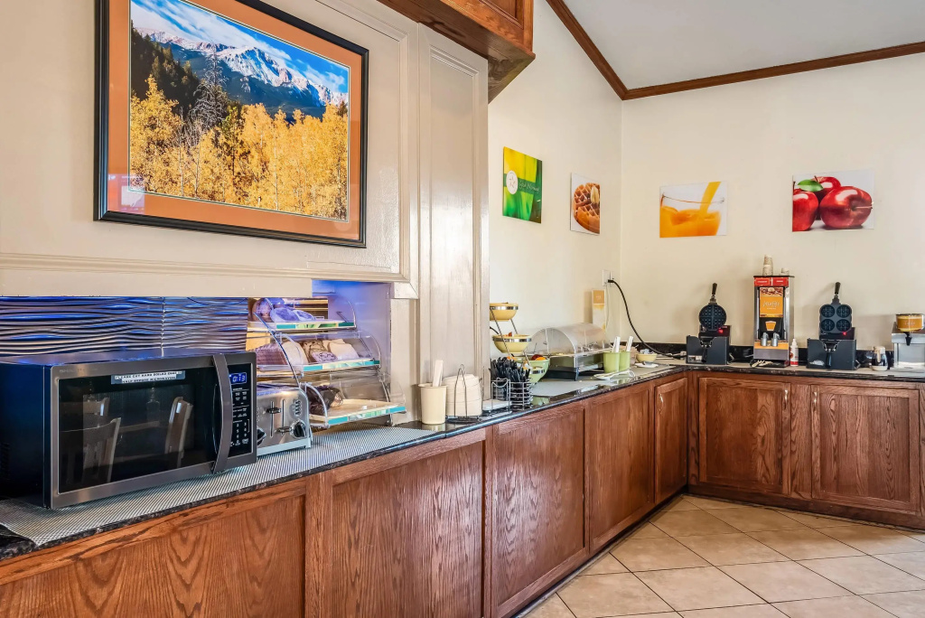 Quality Inn & Suites Garden Of The Gods