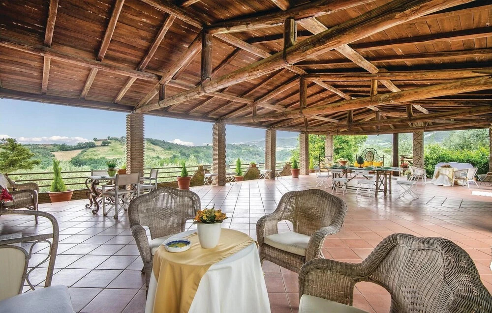 Amazing Home In Montebuono