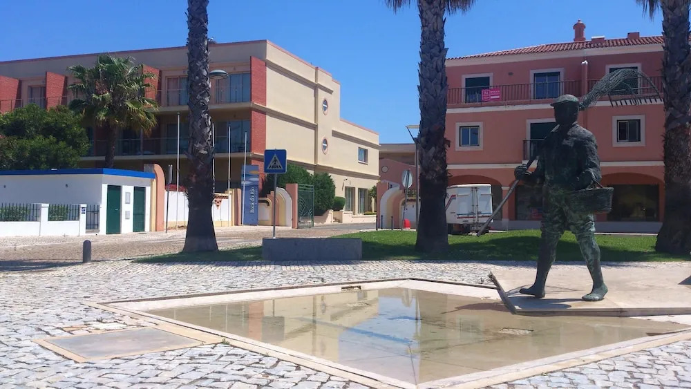 Apartment With one Bedroom in Estômbar, With Wonderful City View, Pool