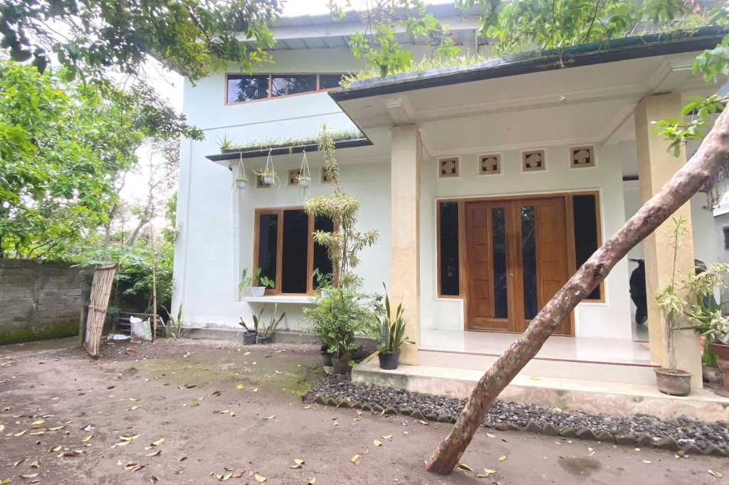 Hotel O Kebun Manis Homestay Near Lapangan Bola Volly Batu Kumbung
