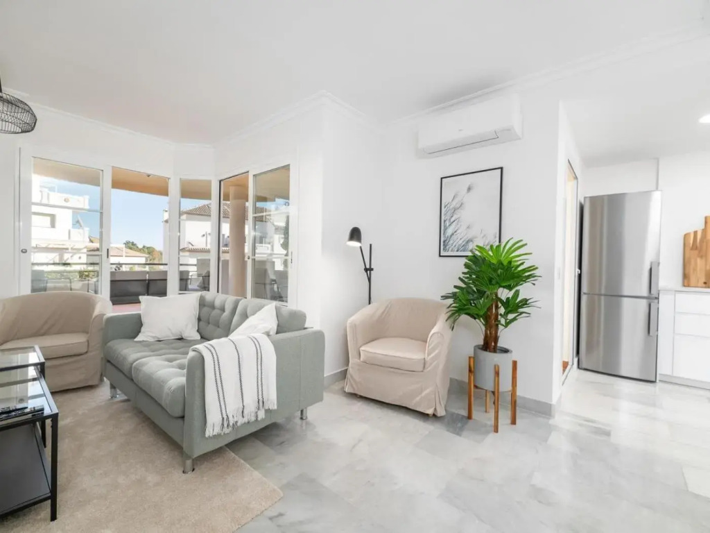 Señorío de aloha 2 bedroom within walking distance to Puerto Banus