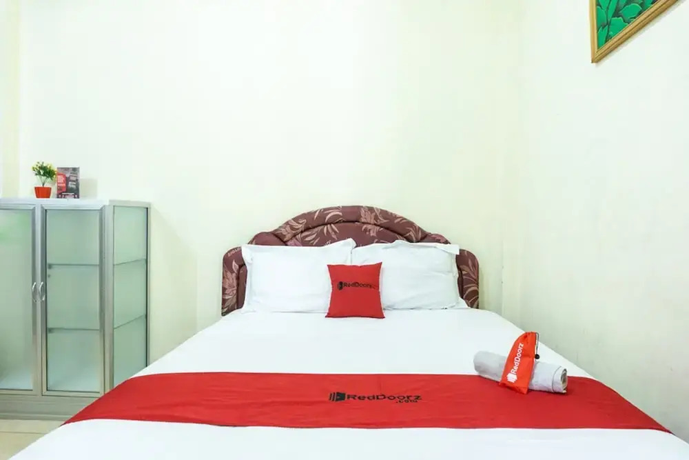 RedDoorz @ Gatot Subroto Ende