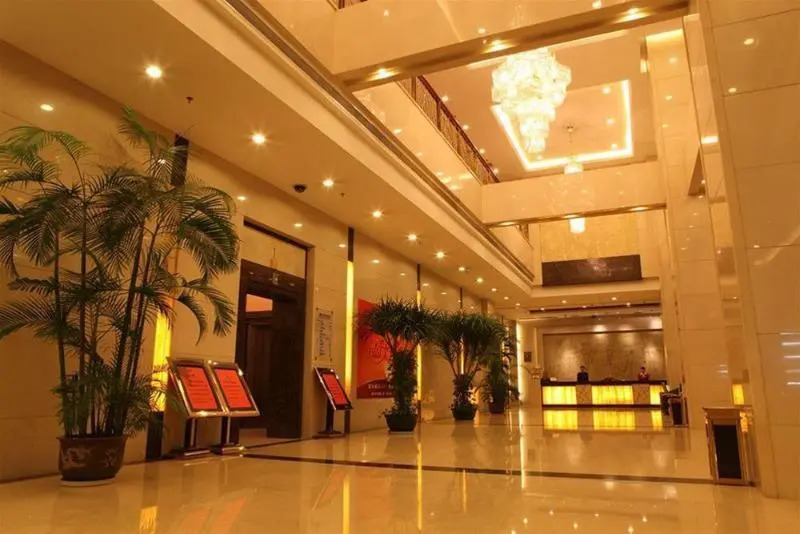New Land Hotel
