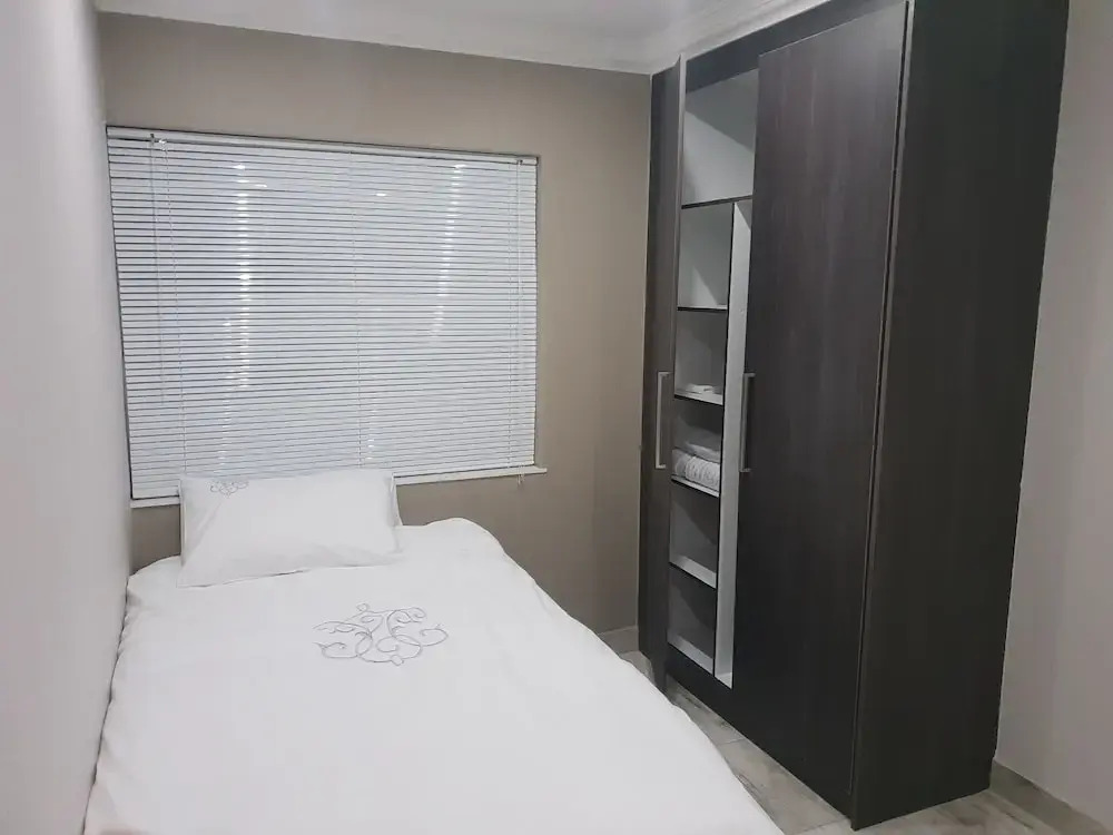Semeni Asante Apartment