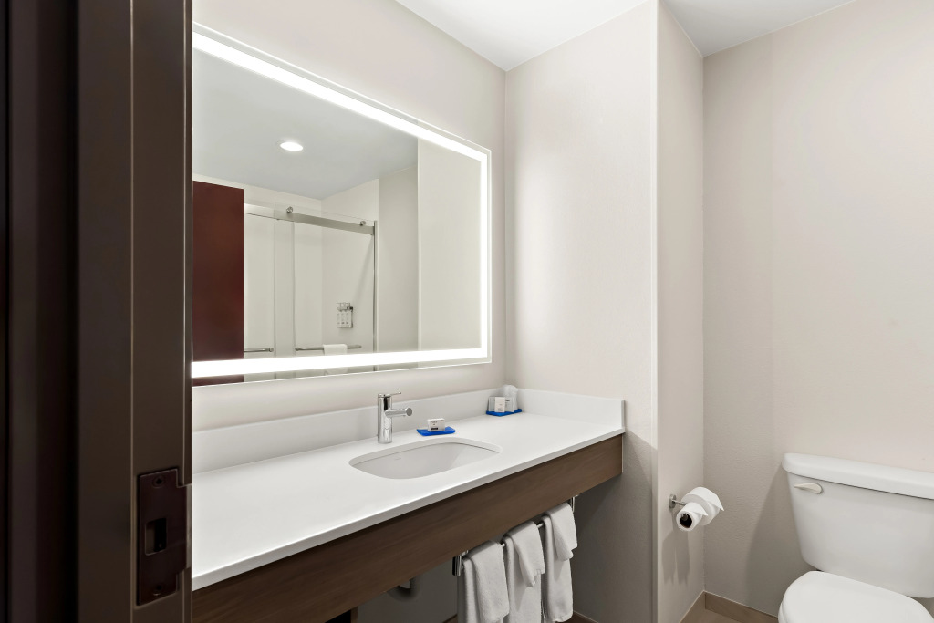 HOLIDAY INN EXP STES PERRY by IHG