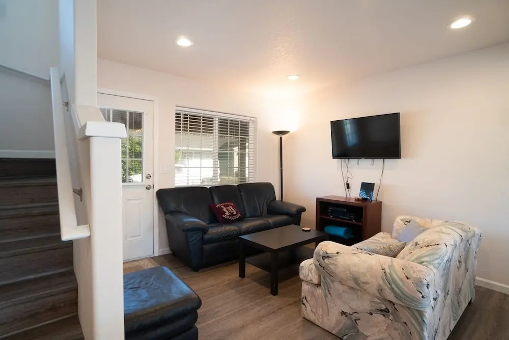 Dungeness Pond 3 Bedroom Home