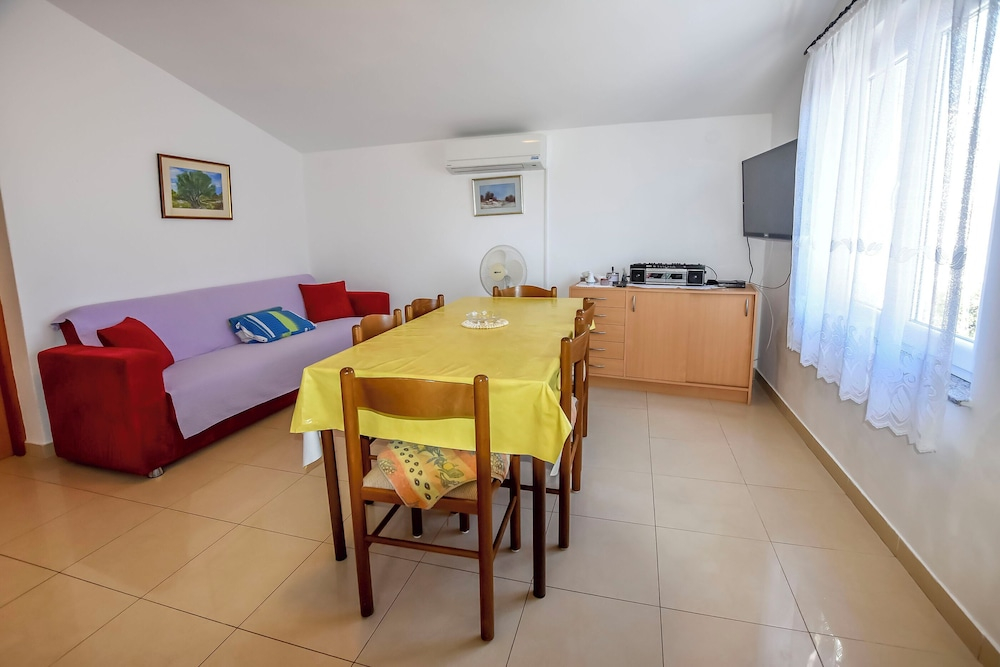 Apartment Glory