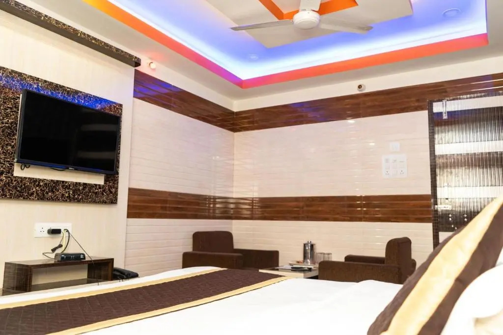 OYO 16064 Hotel Tirupati