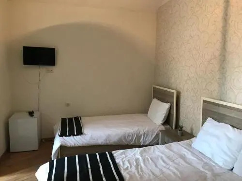 Zeytoon Hotel