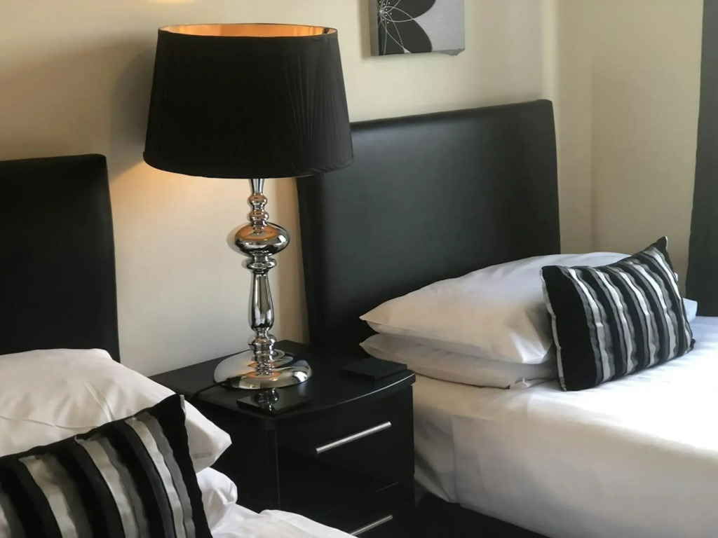 Oakhill Apartments