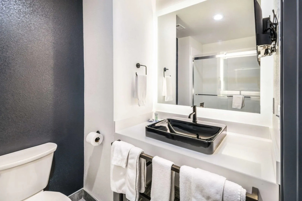 Hy-Lo Hotel