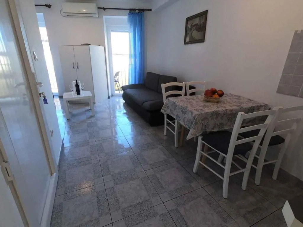 Apartment in Crikvenica 42276