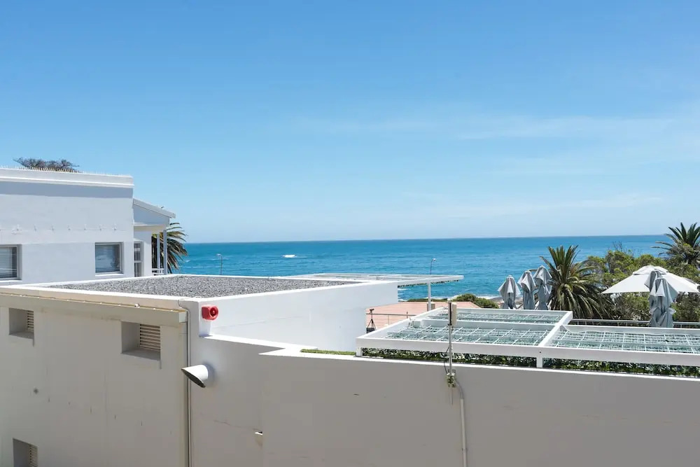 Caprice Court 7