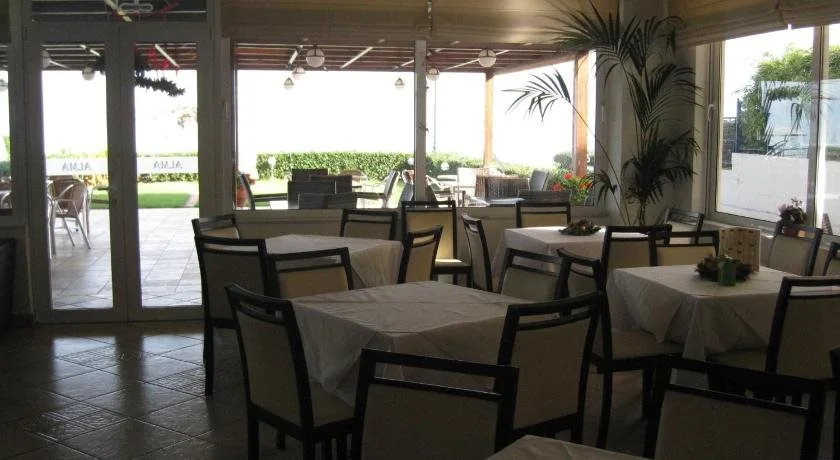 Alma Hotel