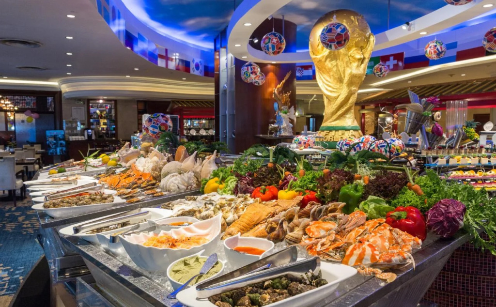 Yuehua Hotel Xiamen Seaside Hotel corridor leads to the stone exhibition hall