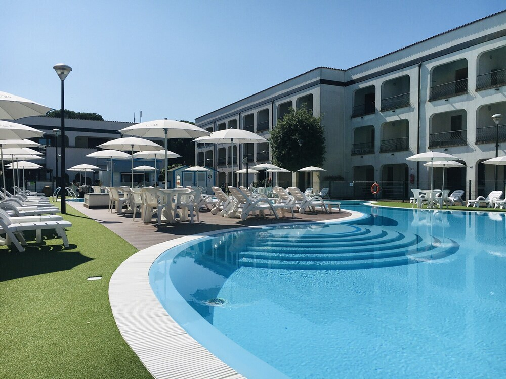Resort Apartment with Pool