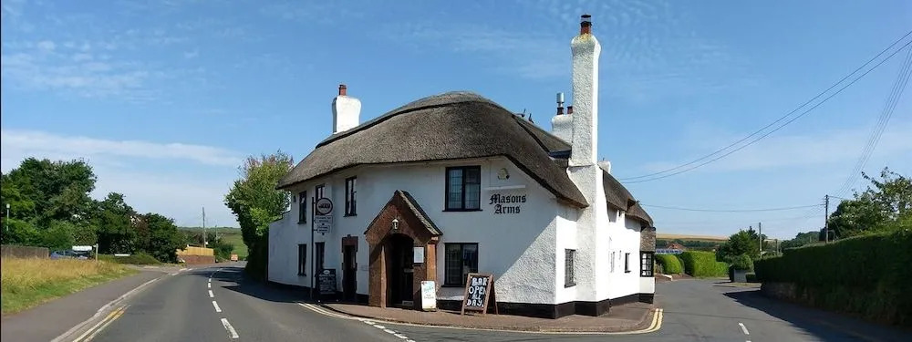 The Masons Arms