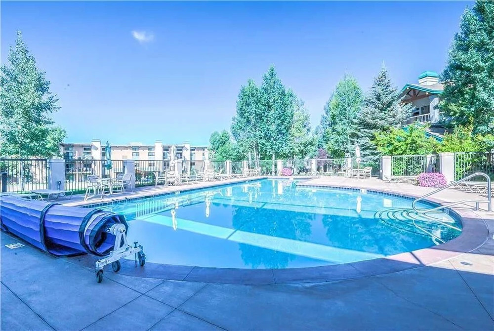 Storm Meadows Spa Grenoble III