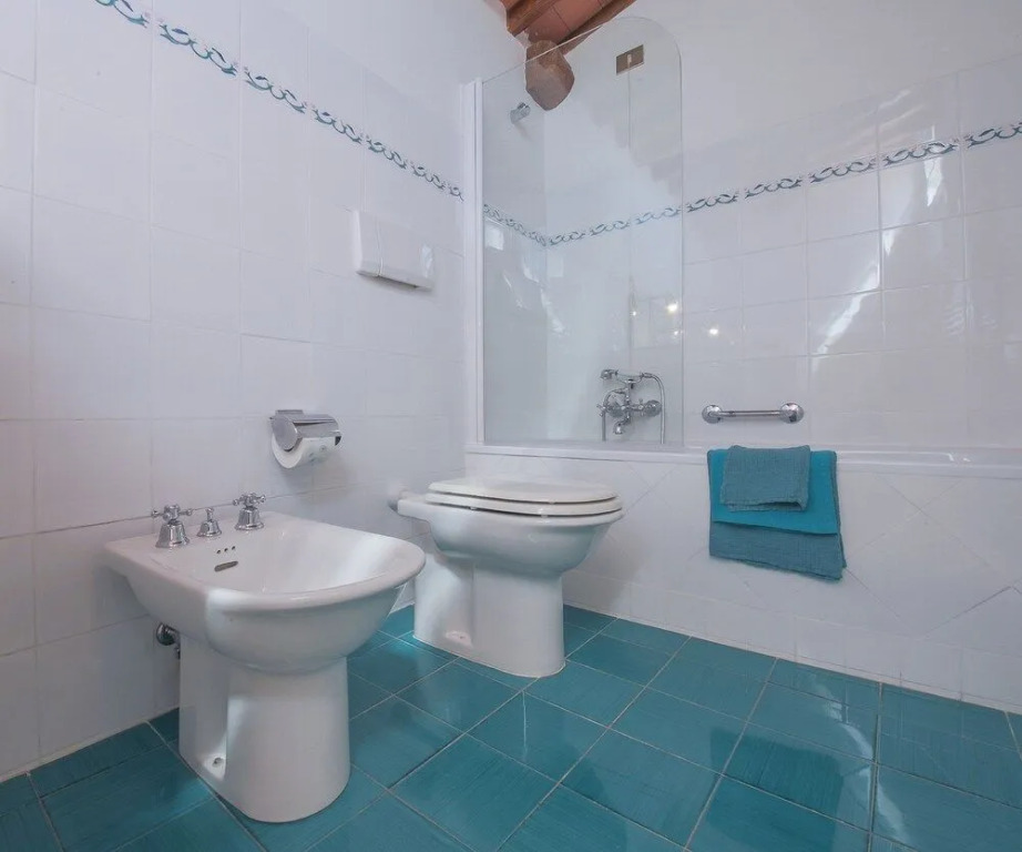 Carlotta's Home