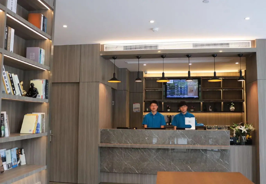 Hanting Hotel Shanghai East China Normal University