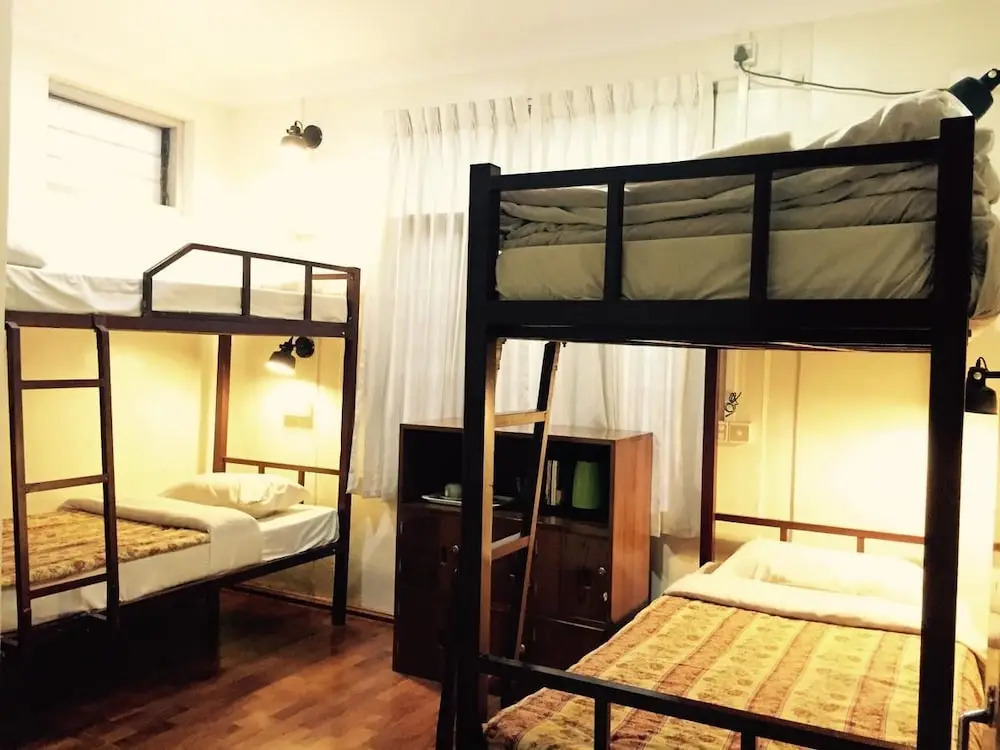 Mr. Charles Guest House - Hostel
