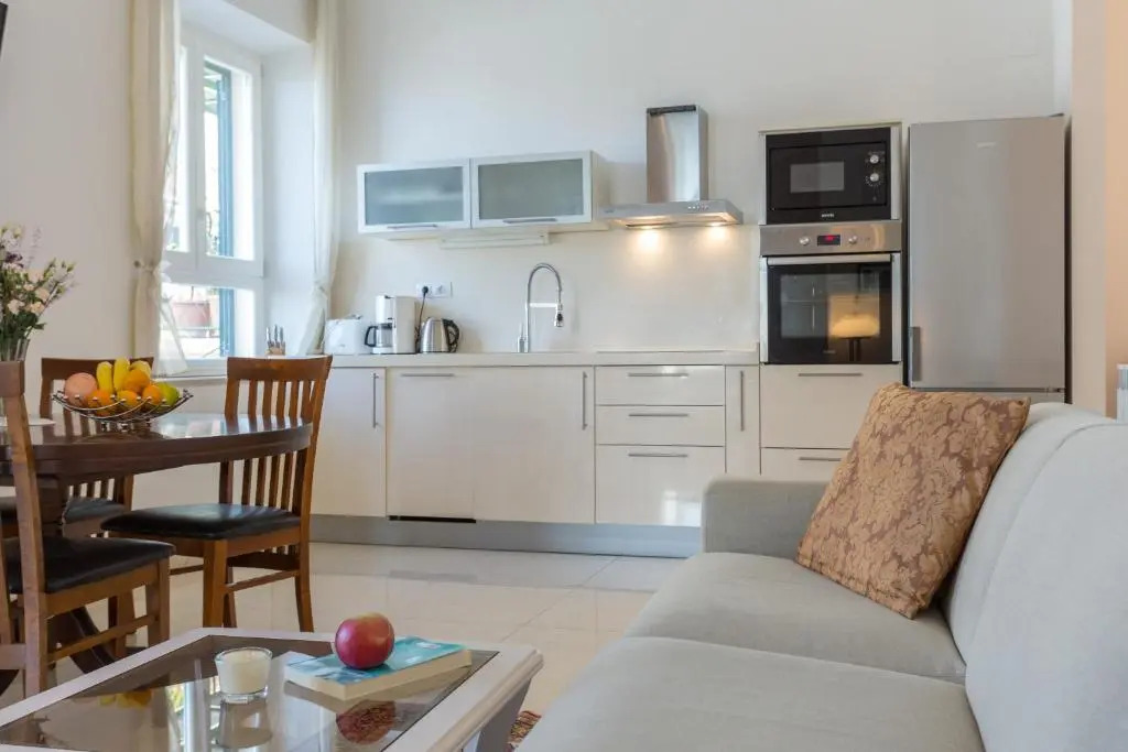 Apartments Villa Victoria I