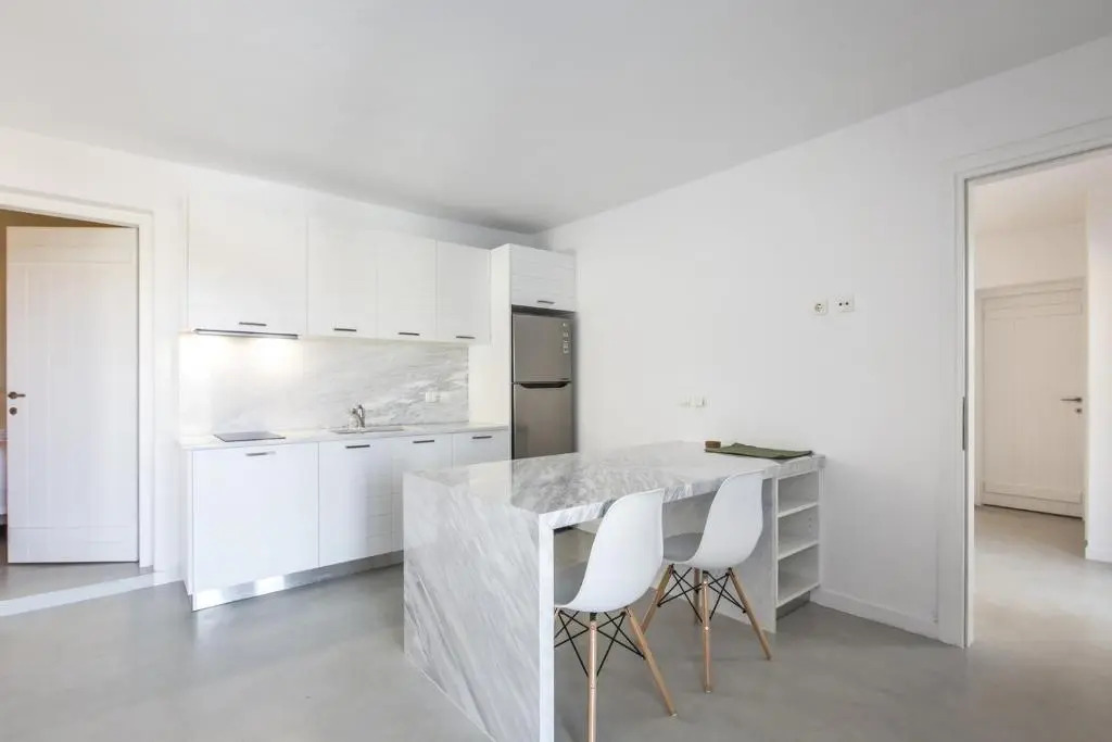 67sq meters modern apartment with a swimming pool and sea view in Koundouros