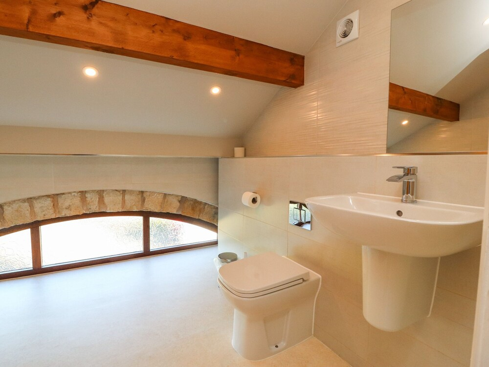 Hill Brook Barn