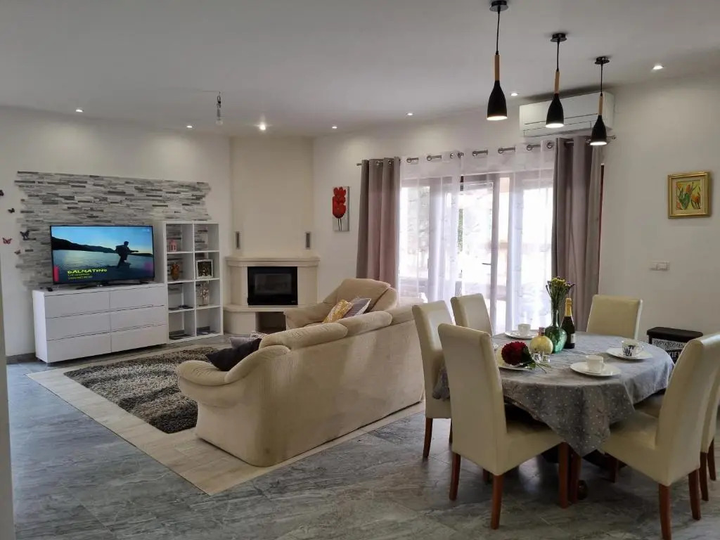 Vacation house Delić