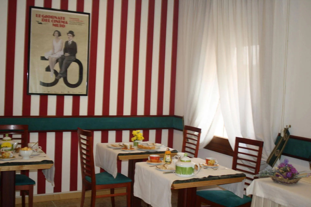 Damodoro Hotel