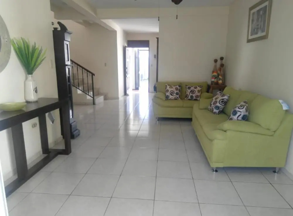 Entire House Spacious and Elegant