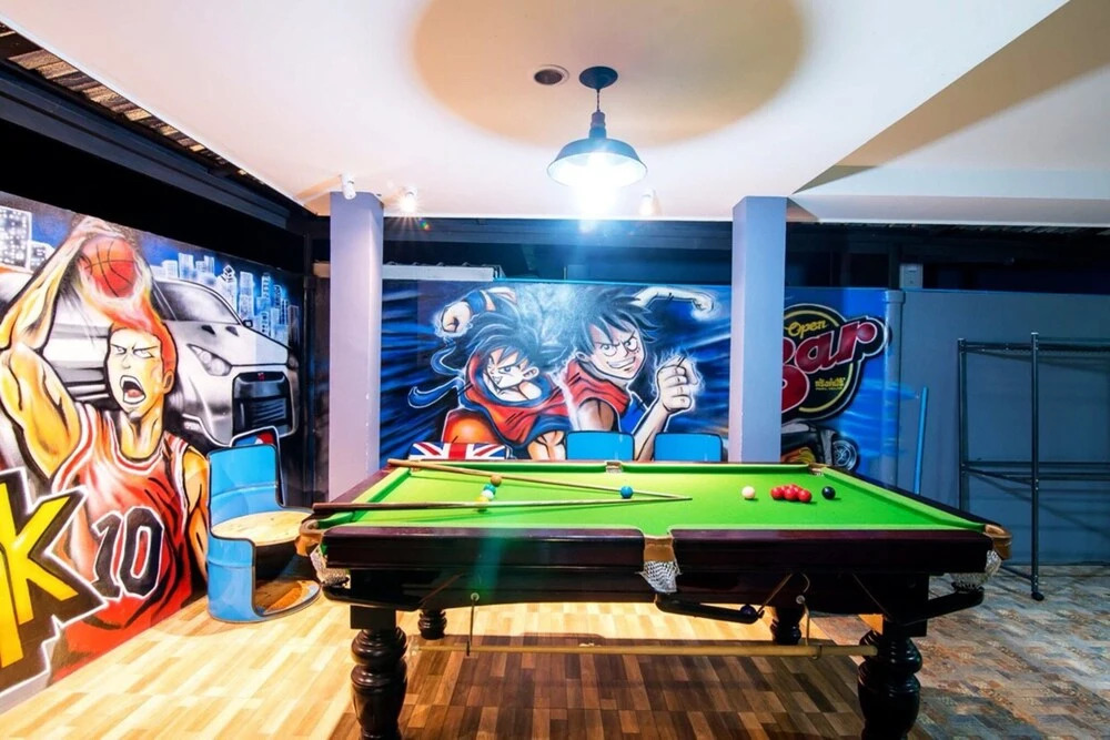 Grand Prix Pool Villa