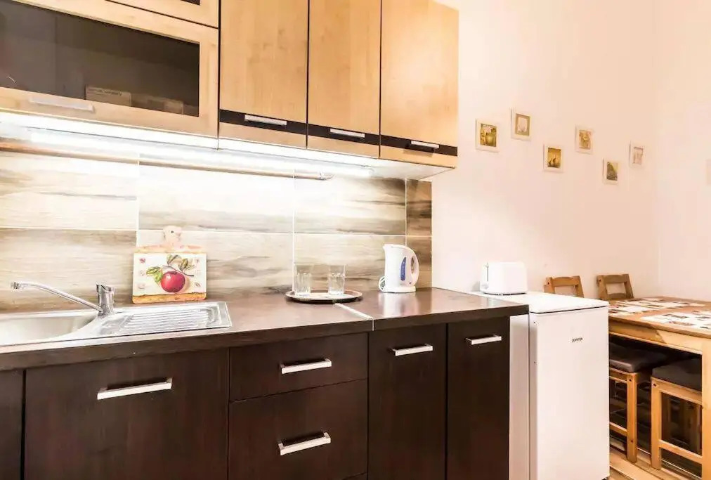 Quiet Apartment just 10 Minutes from the Center