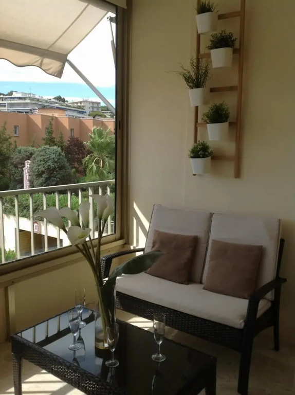 Spacious Studio in the Center of Cannes Nice Terrace Easy Walk to the Croisette and Palais - 1923