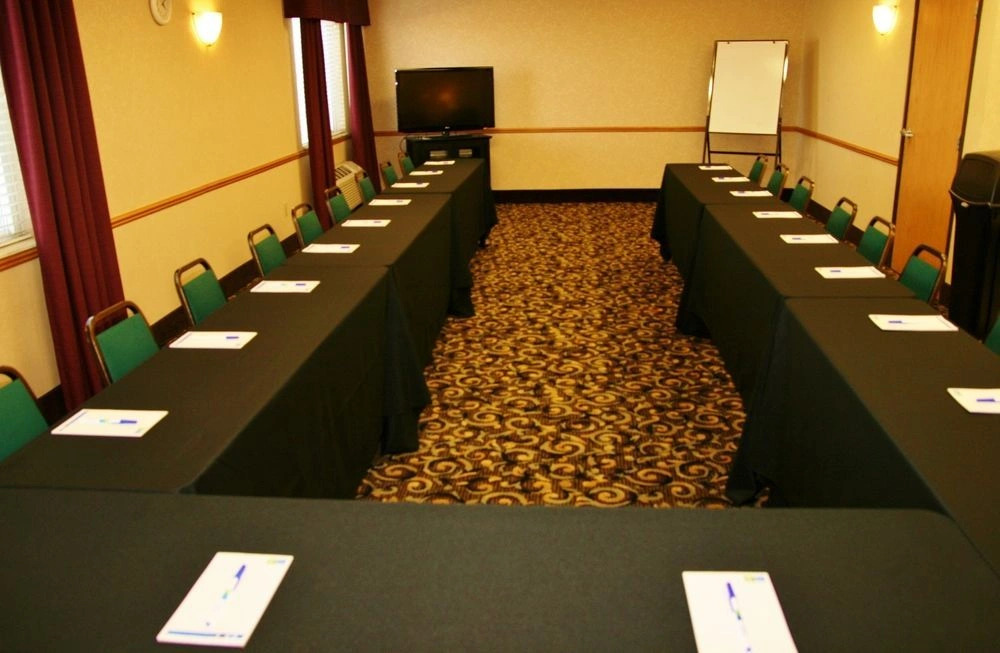 Holiday Inn Express Lincoln