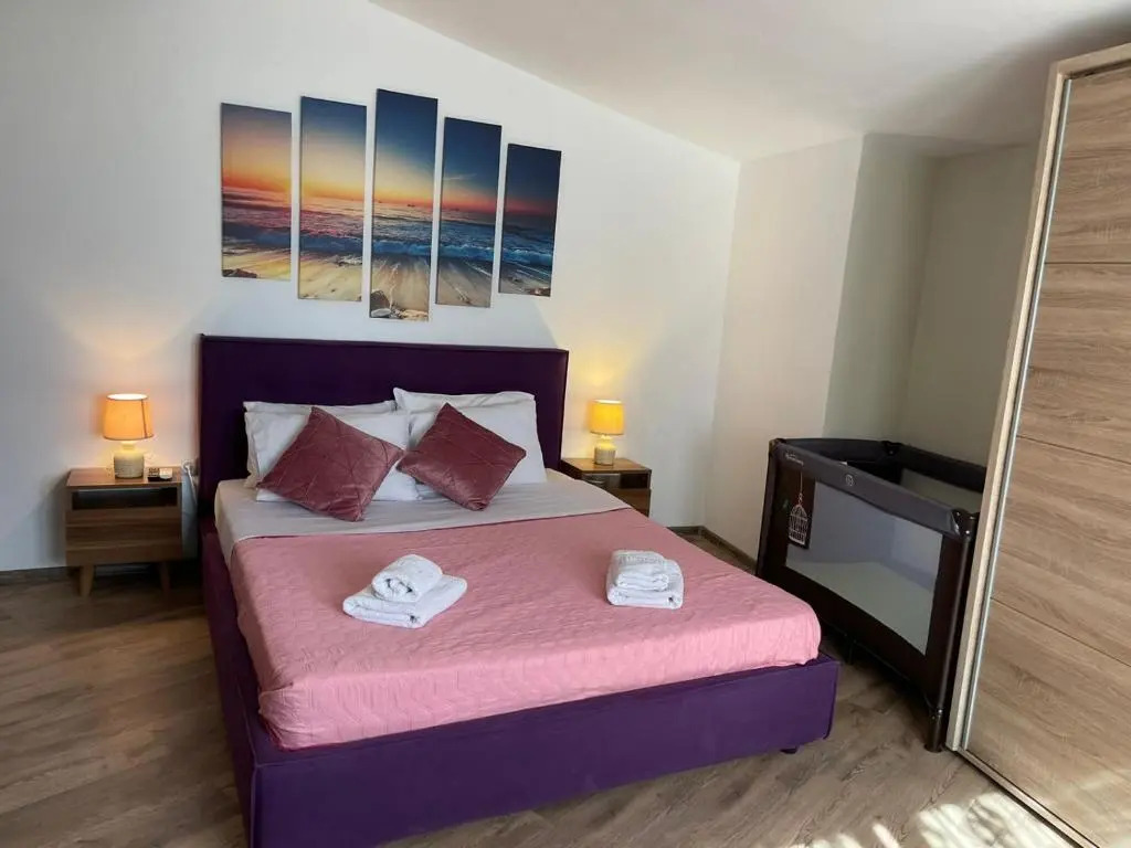 Maisonette 25m from the sea