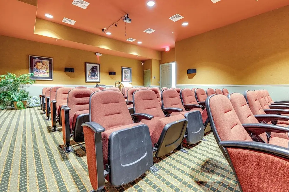 Resort Retreat w/ Outdoor Oasis: 13 Mi to Disney!