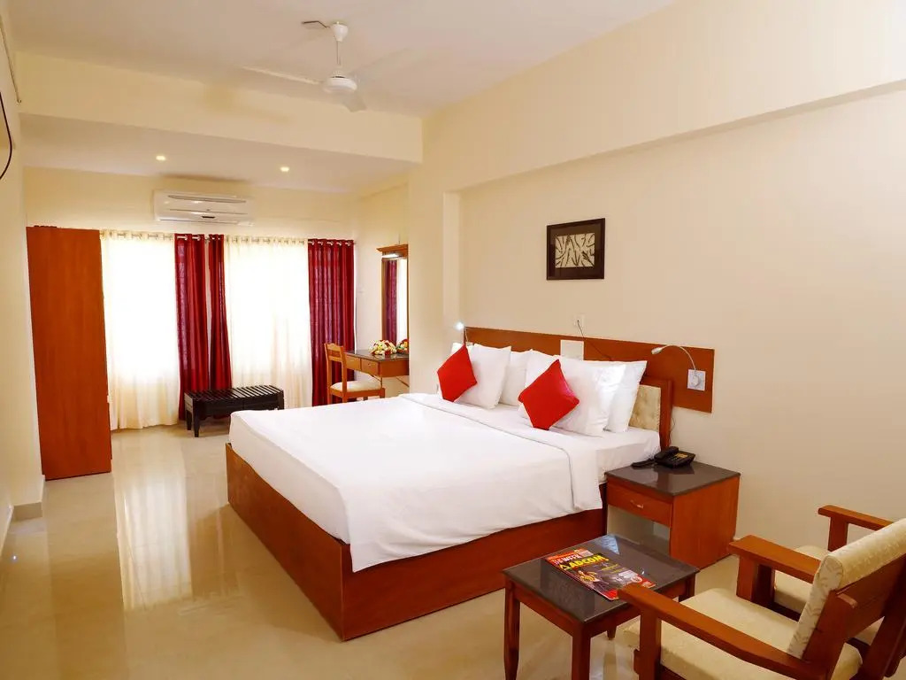 Iswarya Residency