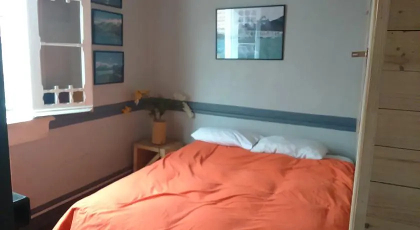 Dominica Hostel