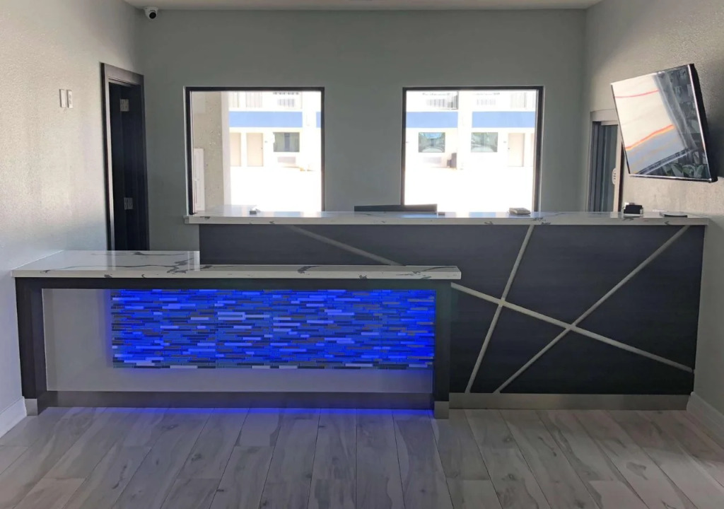 Americas Best Value Inn & Suites NE Houston Downtown I-610