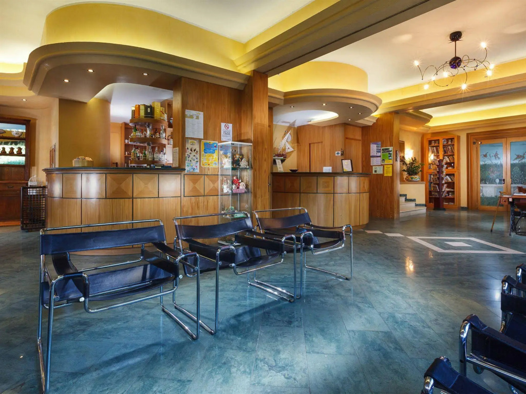 Hotel Columbia
